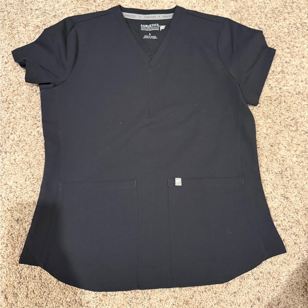 Fabletics Scrub Sets Size Small Except - image 4